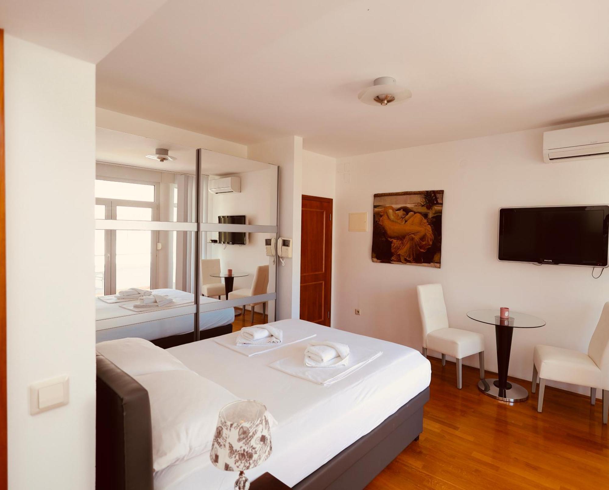 Apartment Perla